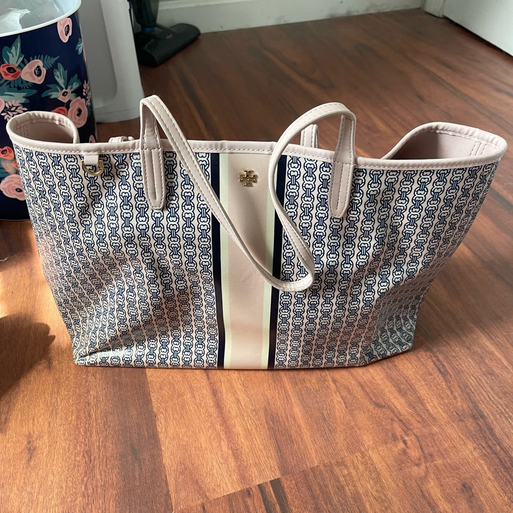 GUC Tory Burch Gemini Link Tote